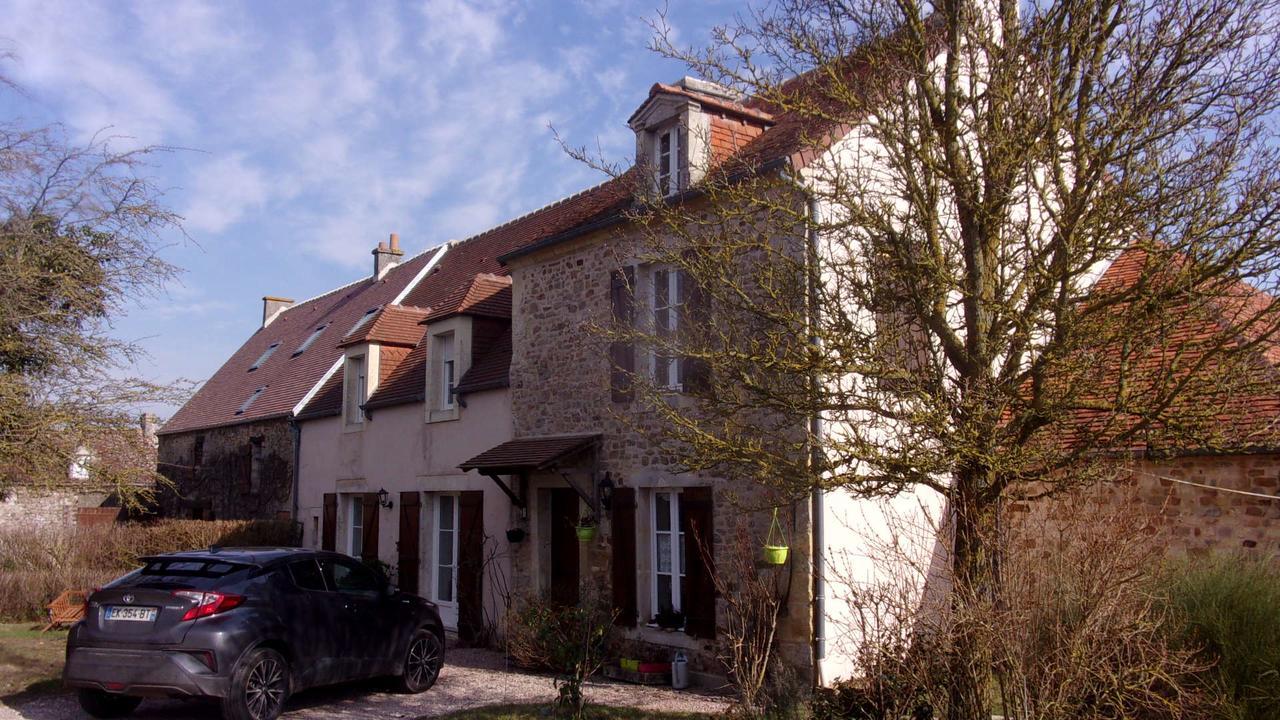 La Roulotte De Pommette Et Billy Bed & Breakfast La Hoguette Екстериор снимка